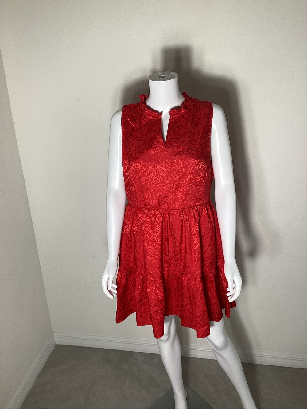 AVARA Priscilla Red Jacquard Dress Large NWT Pockets Ruffle Neck
